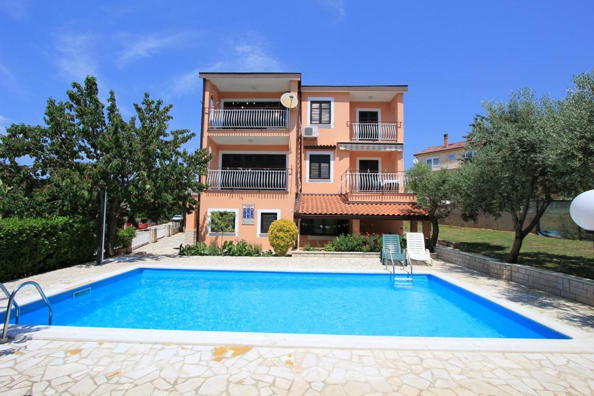 Apartments Susy Pola Esterno foto